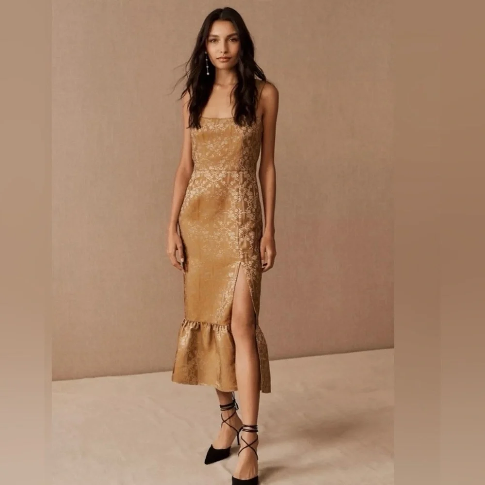 SACHIN -BABI Gold Floral Dress
SIZE 4
WOMENS - Picture 13 of 15